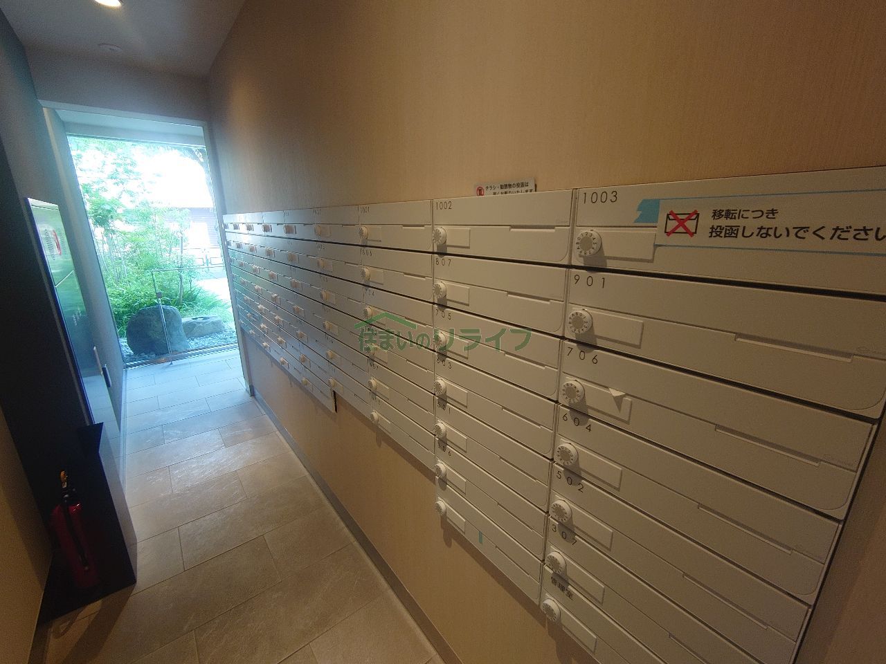 建物エントランス