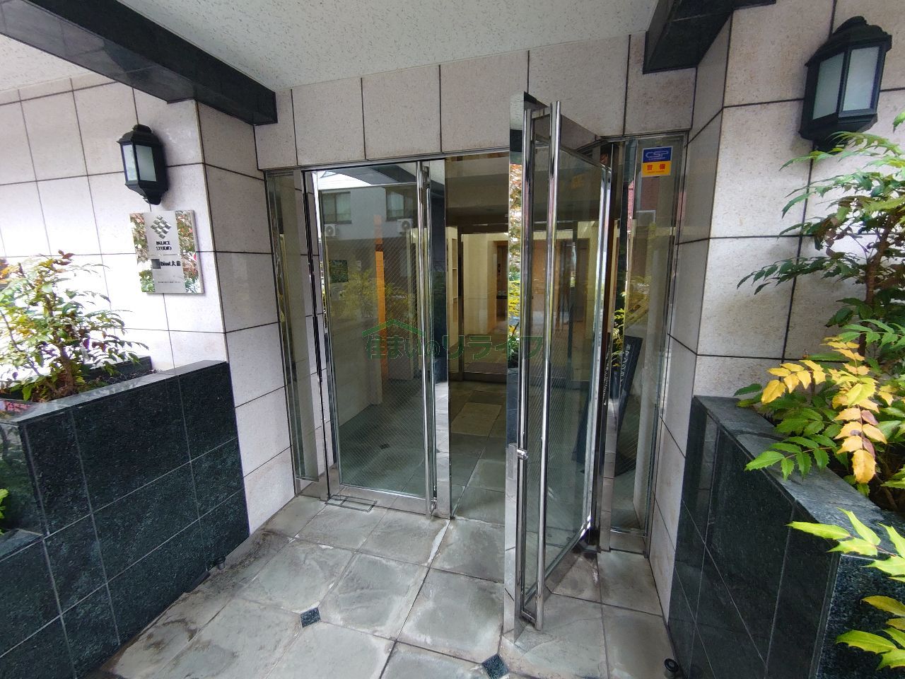 建物エントランス