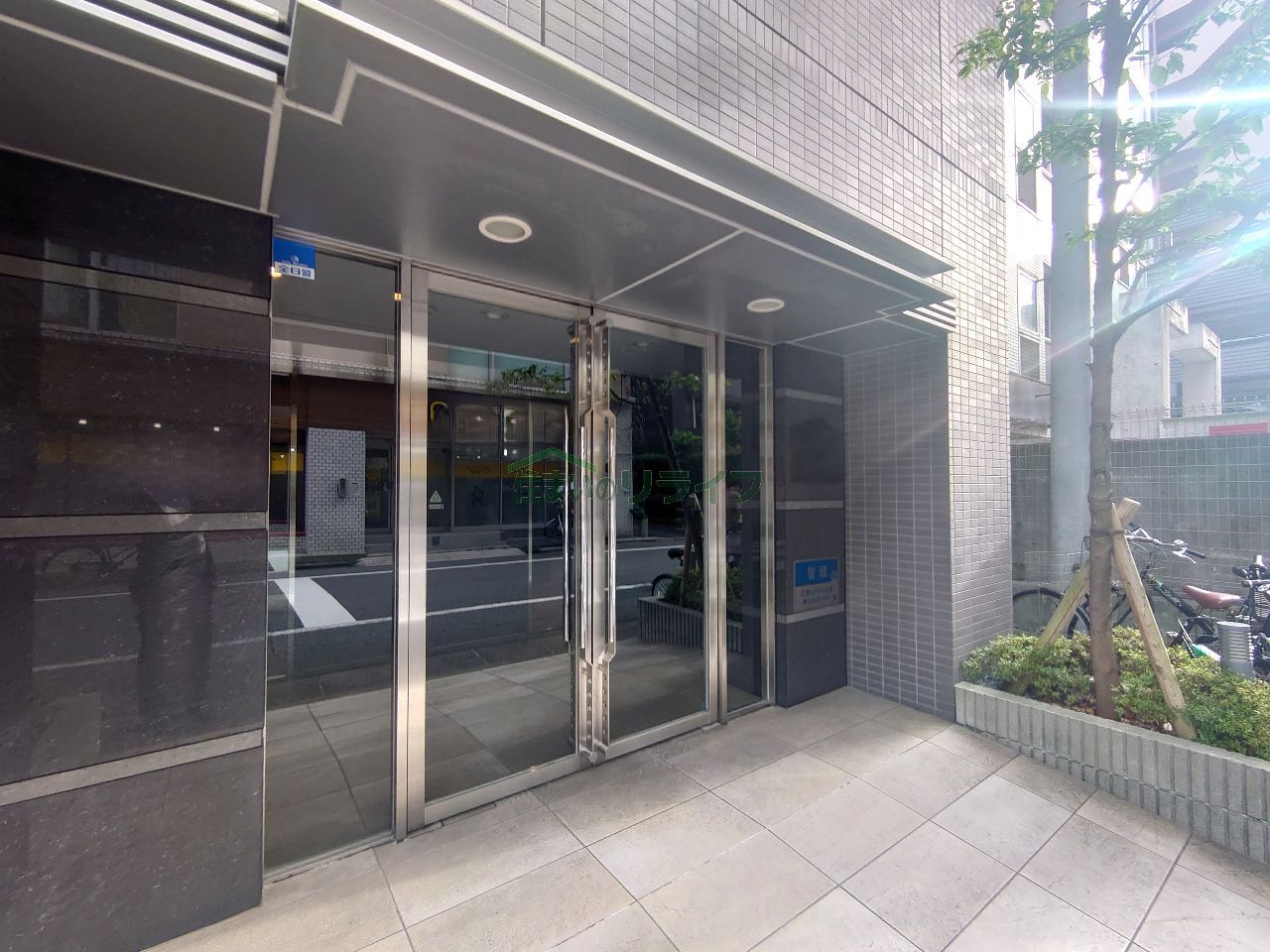 建物エントランス