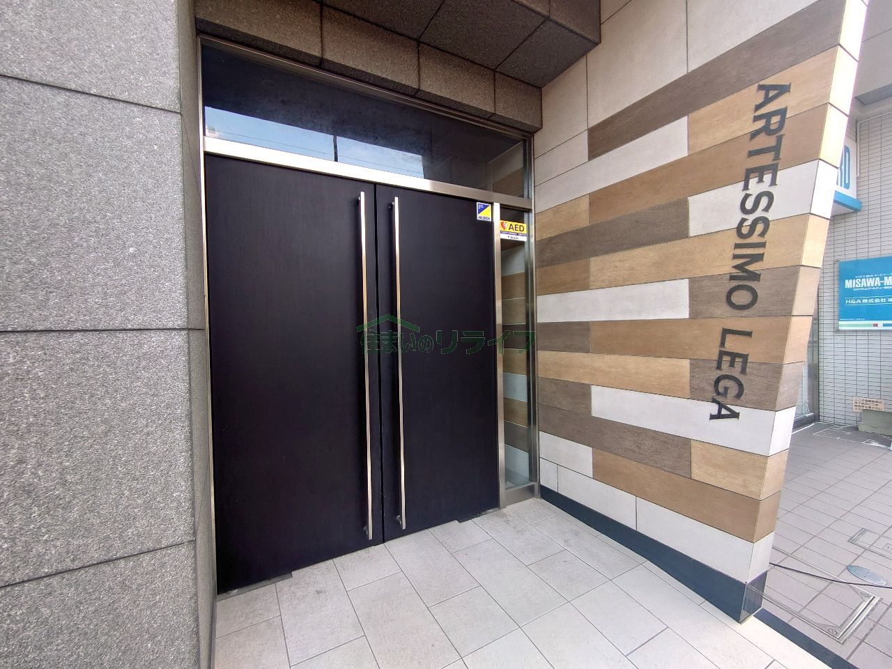 建物エントランス