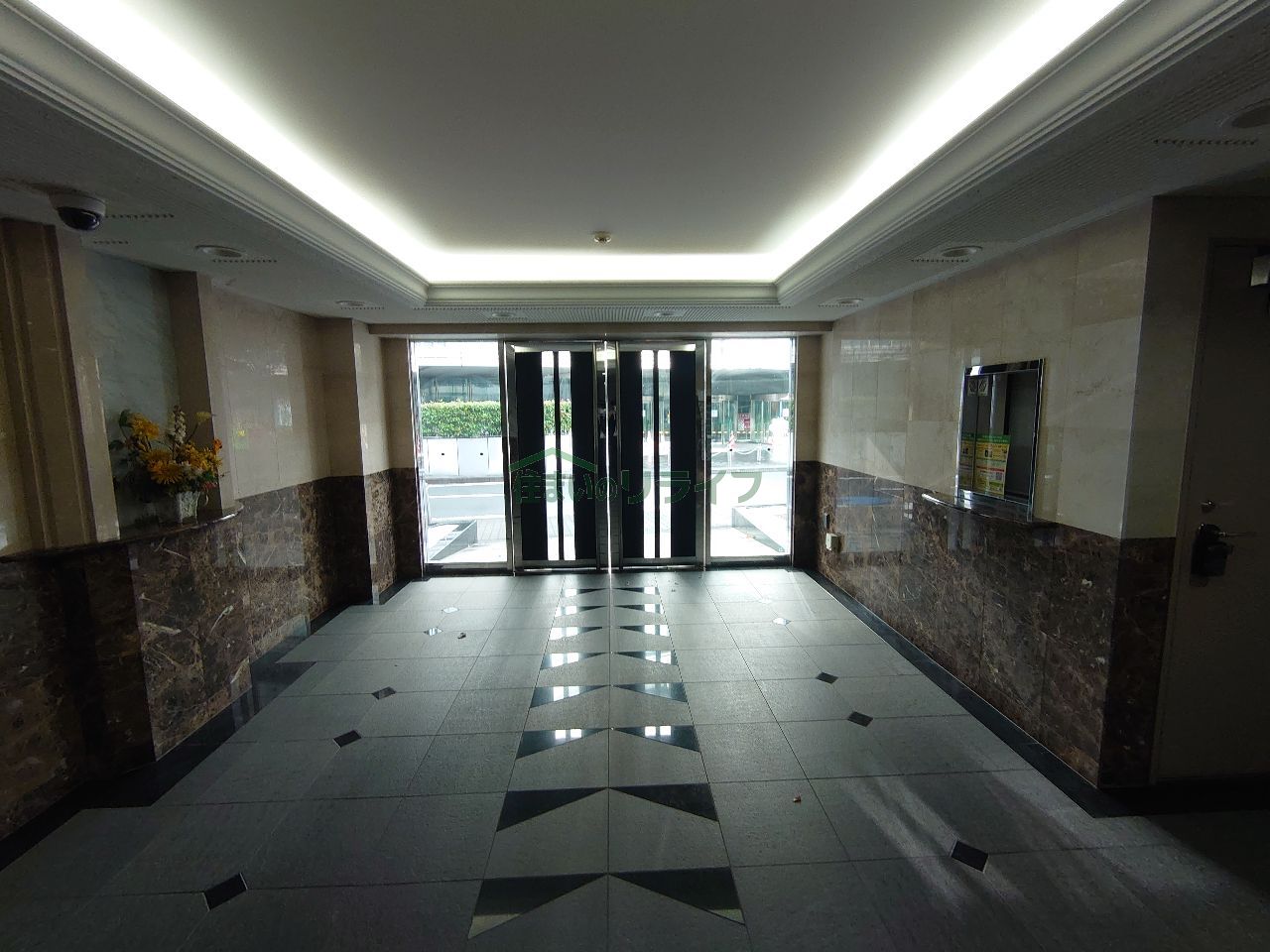 建物エントランス