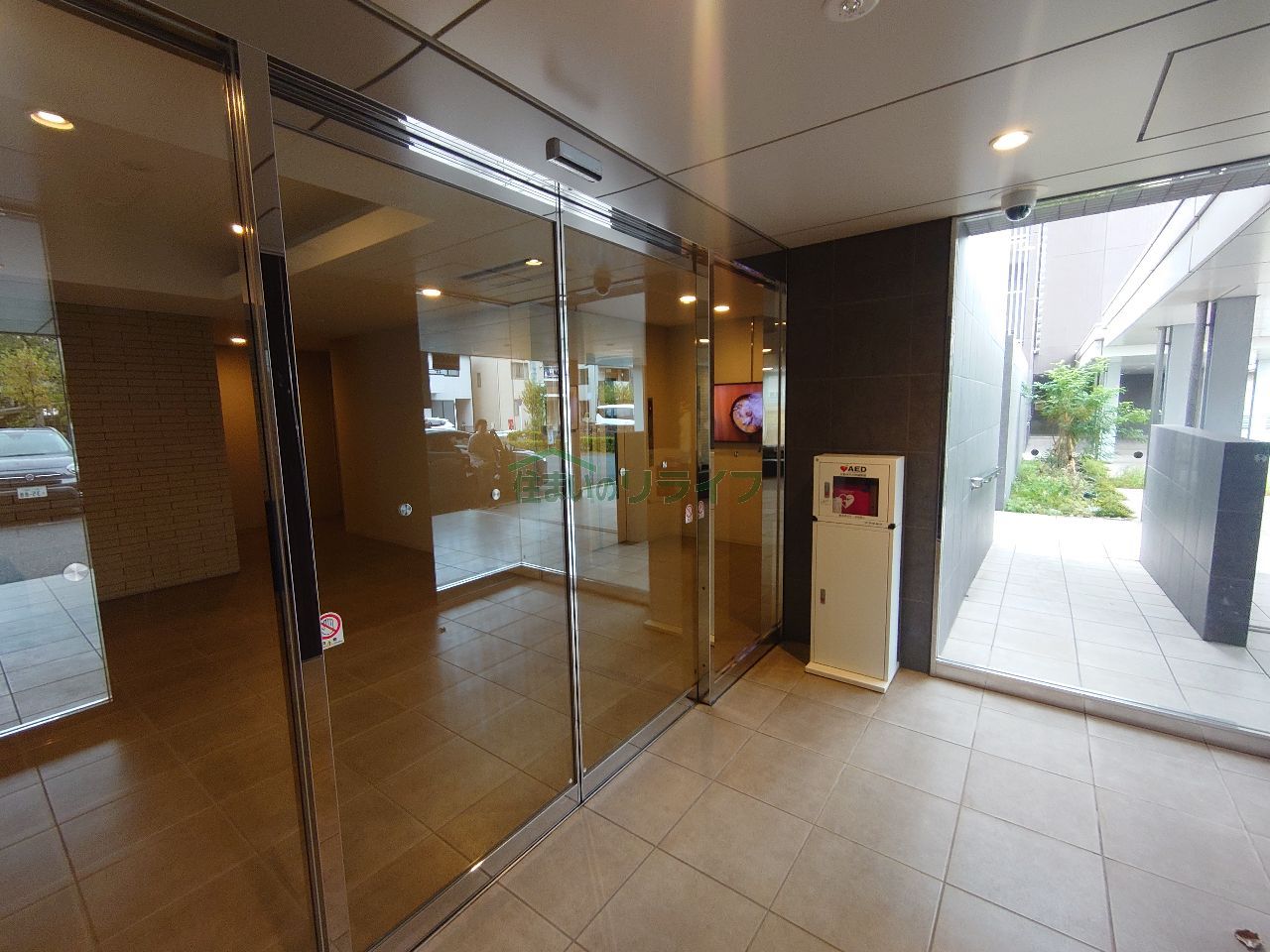 建物エントランス