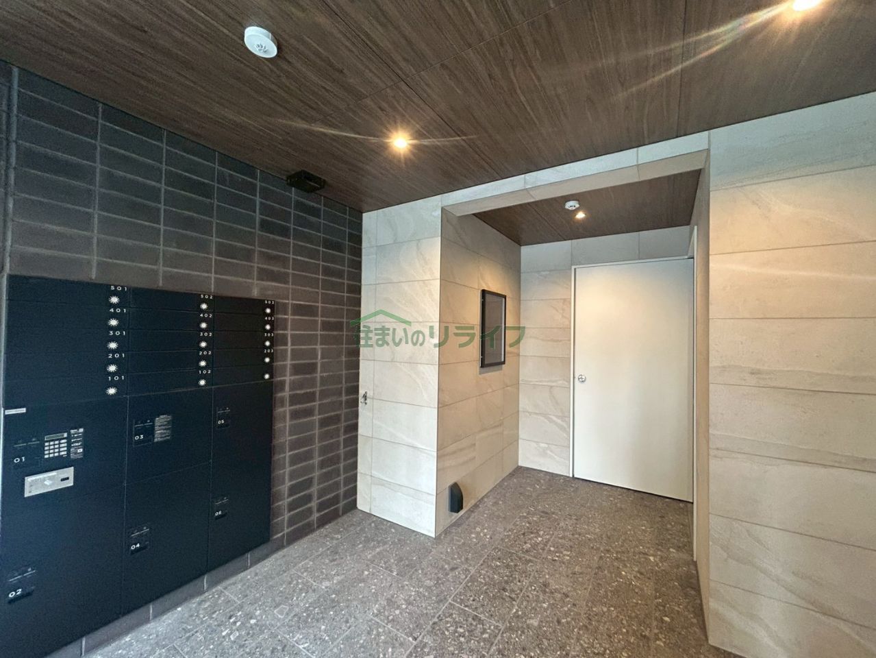 建物エントランス