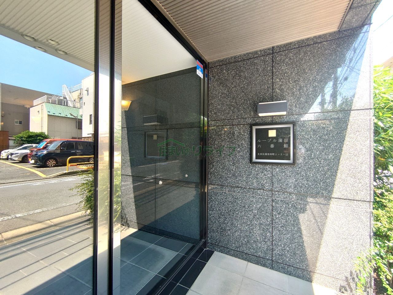 建物エントランス