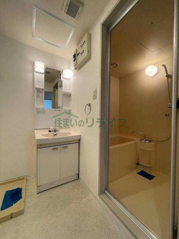 シャワールーム