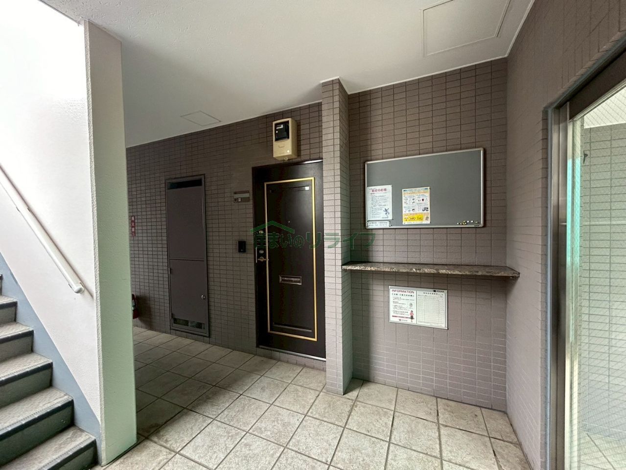 建物エントランス