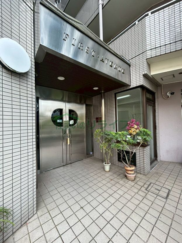 建物エントランス