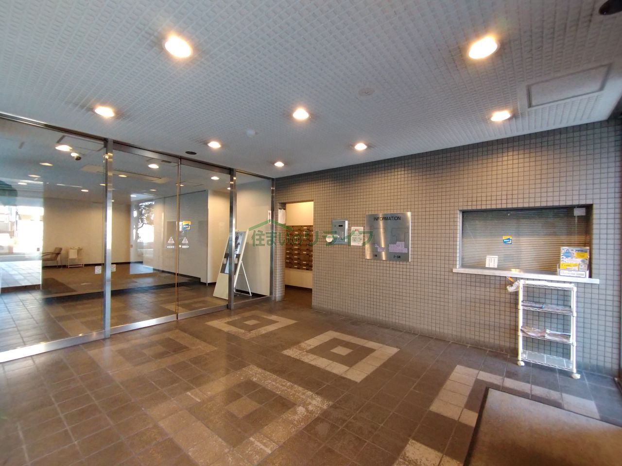 建物エントランス