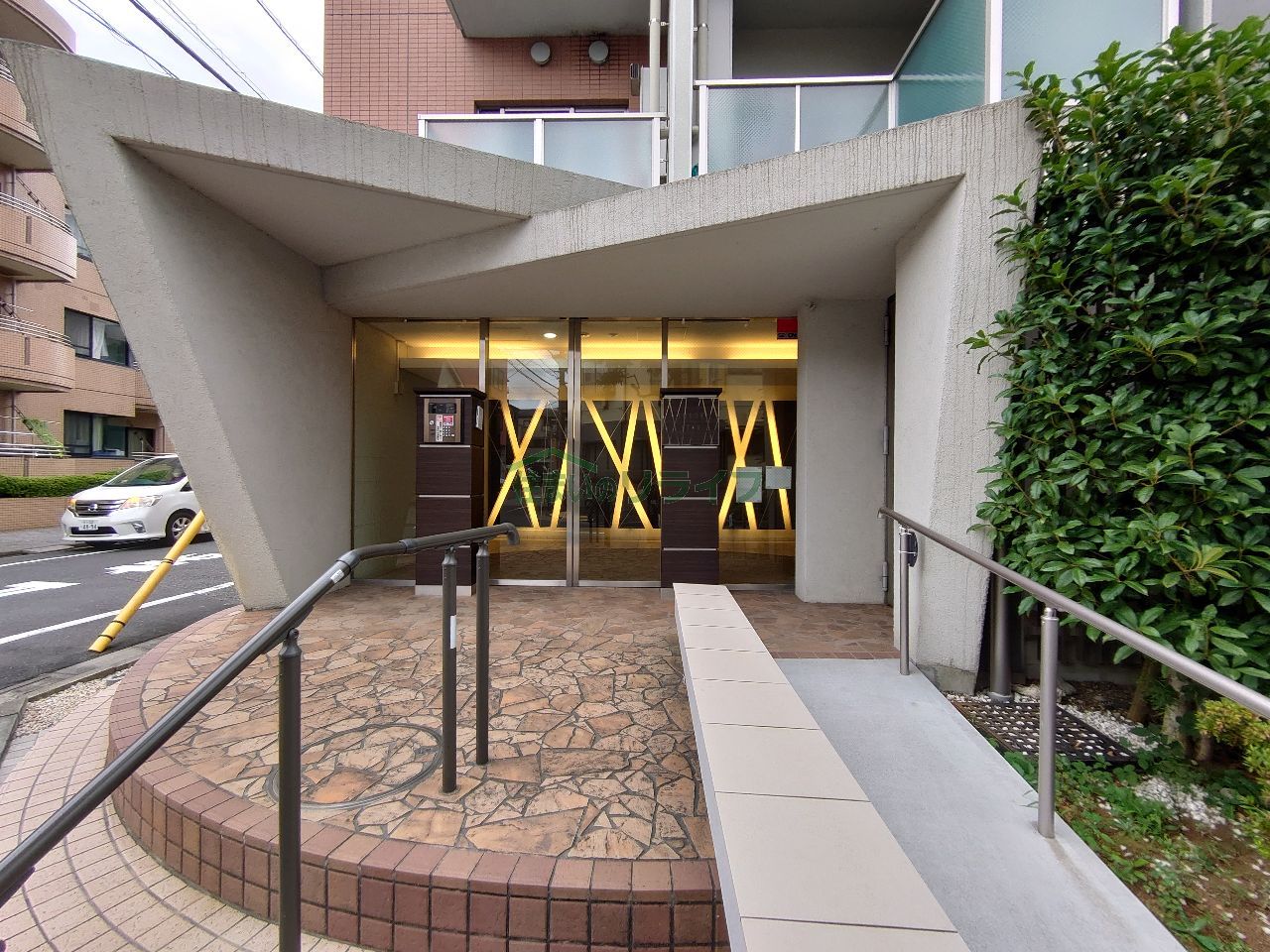 建物エントランス