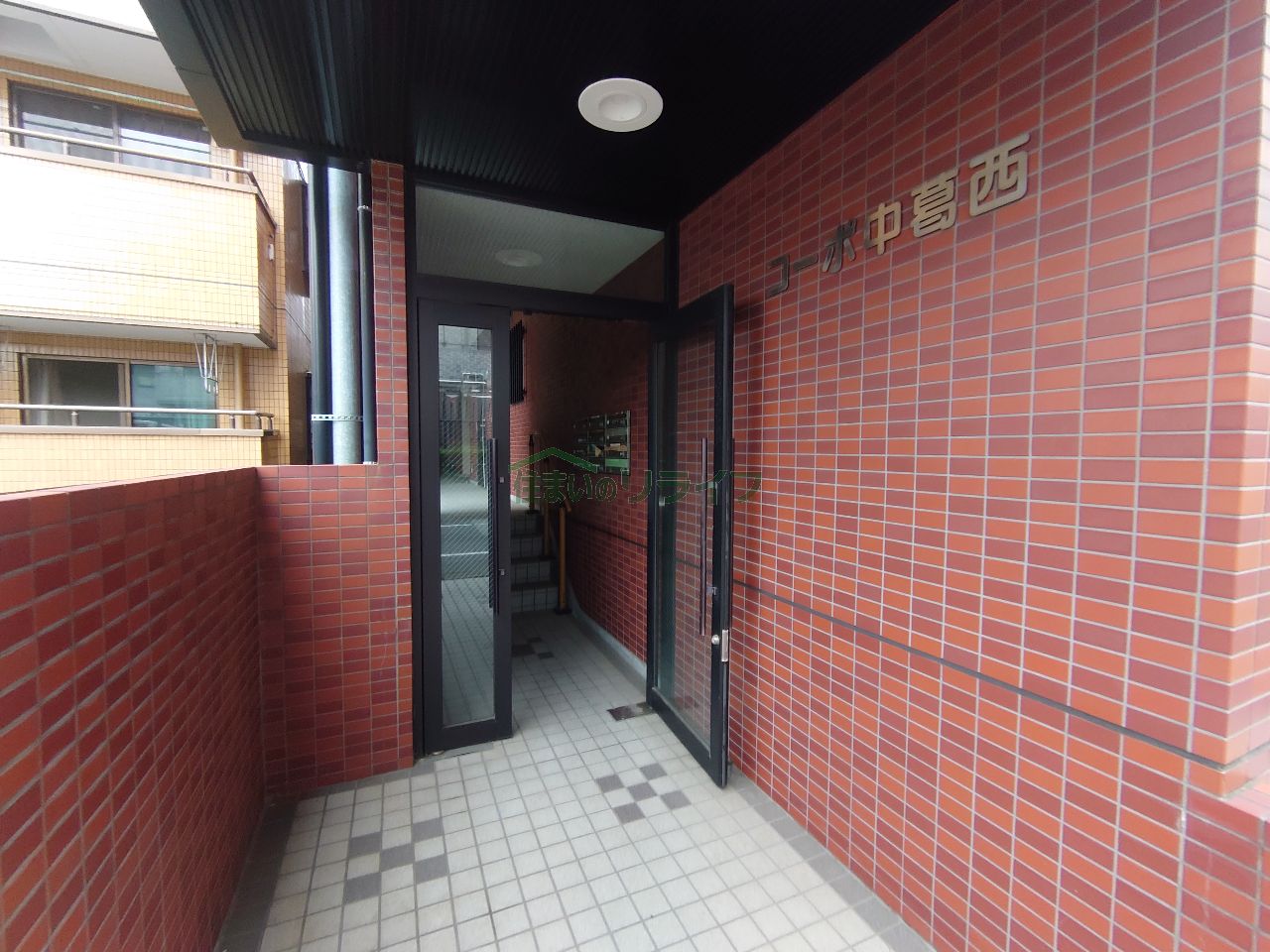 建物エントランス