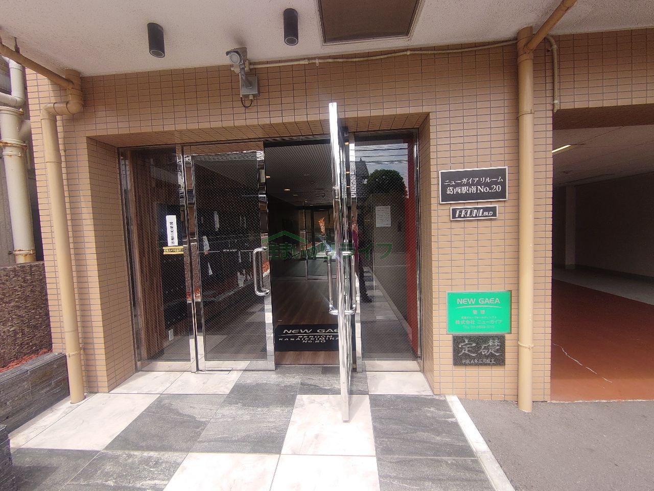 建物エントランス