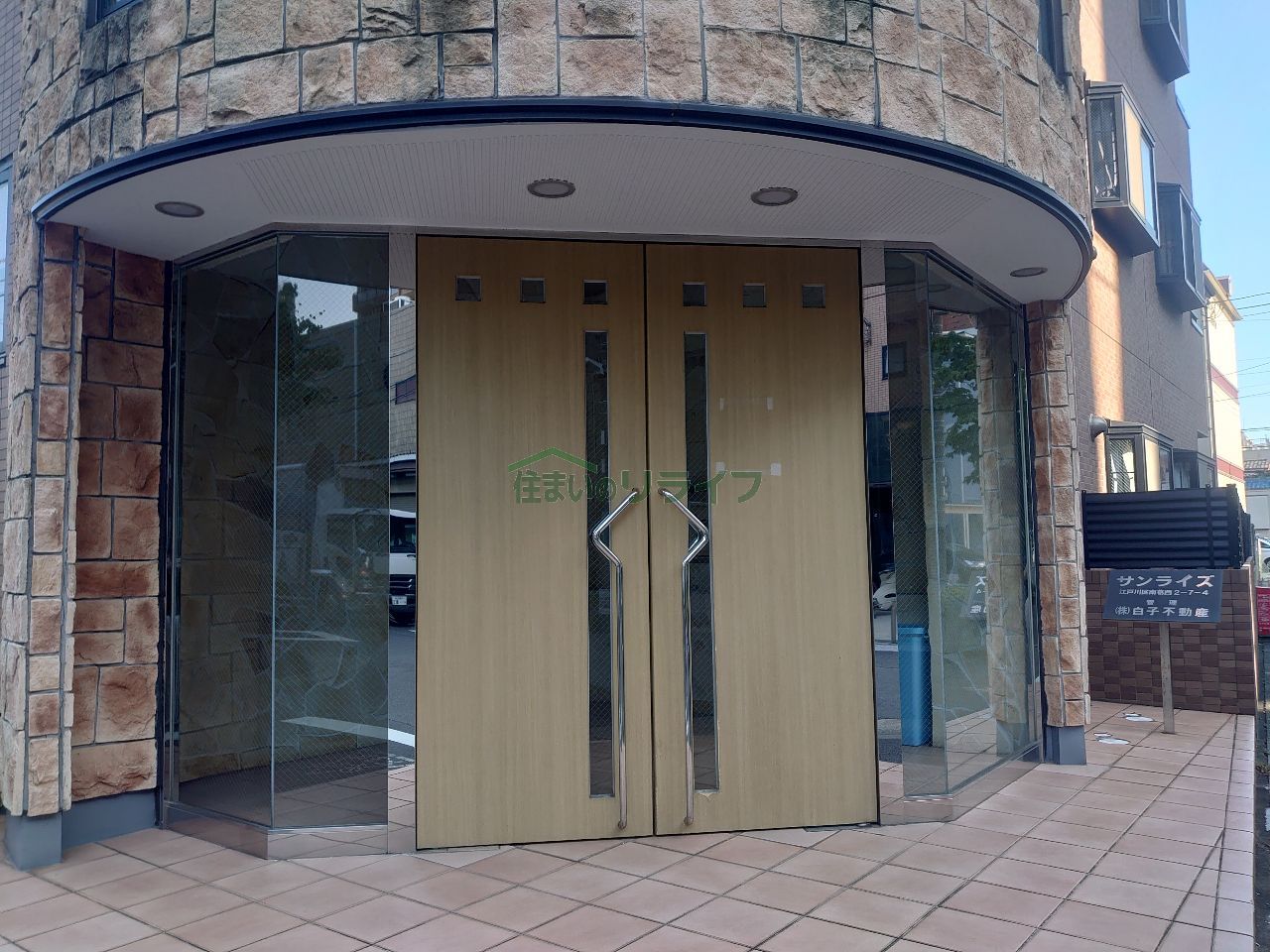 建物エントランス