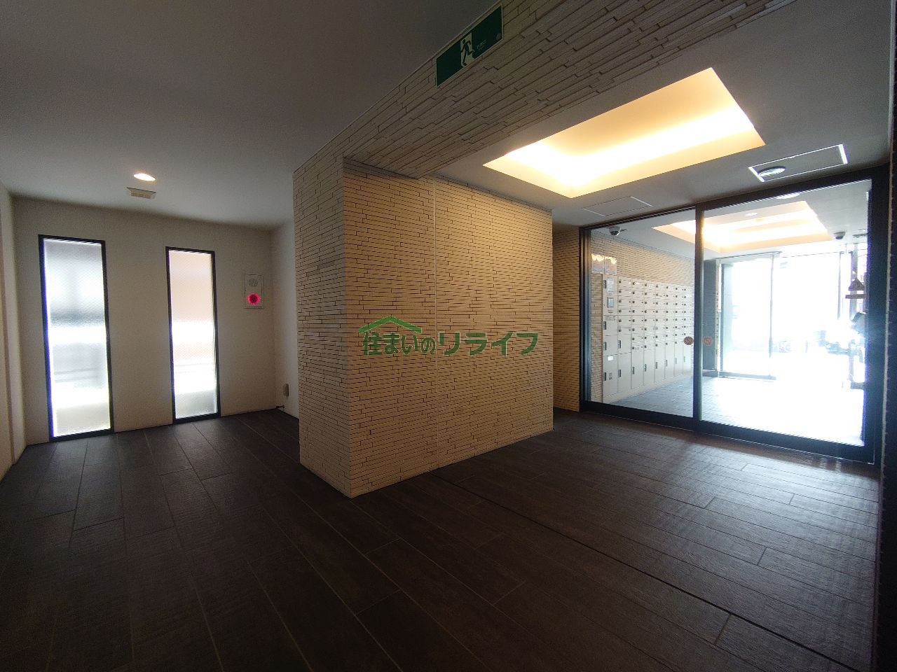 建物エントランス