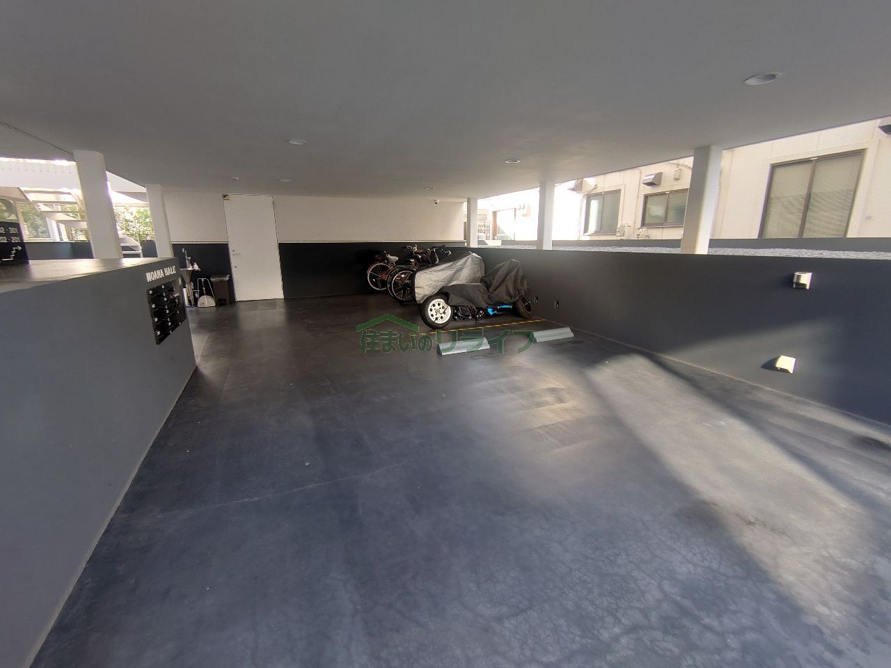 建物エントランス