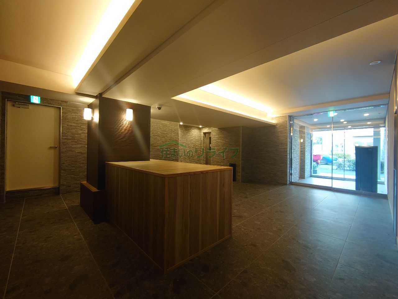 建物エントランス