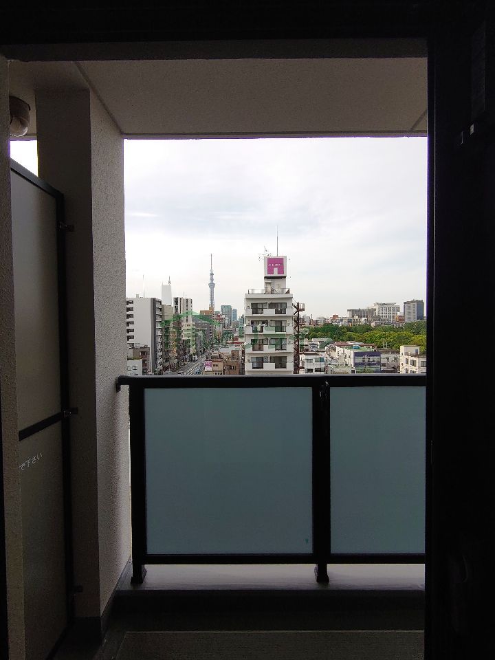 バルコニー