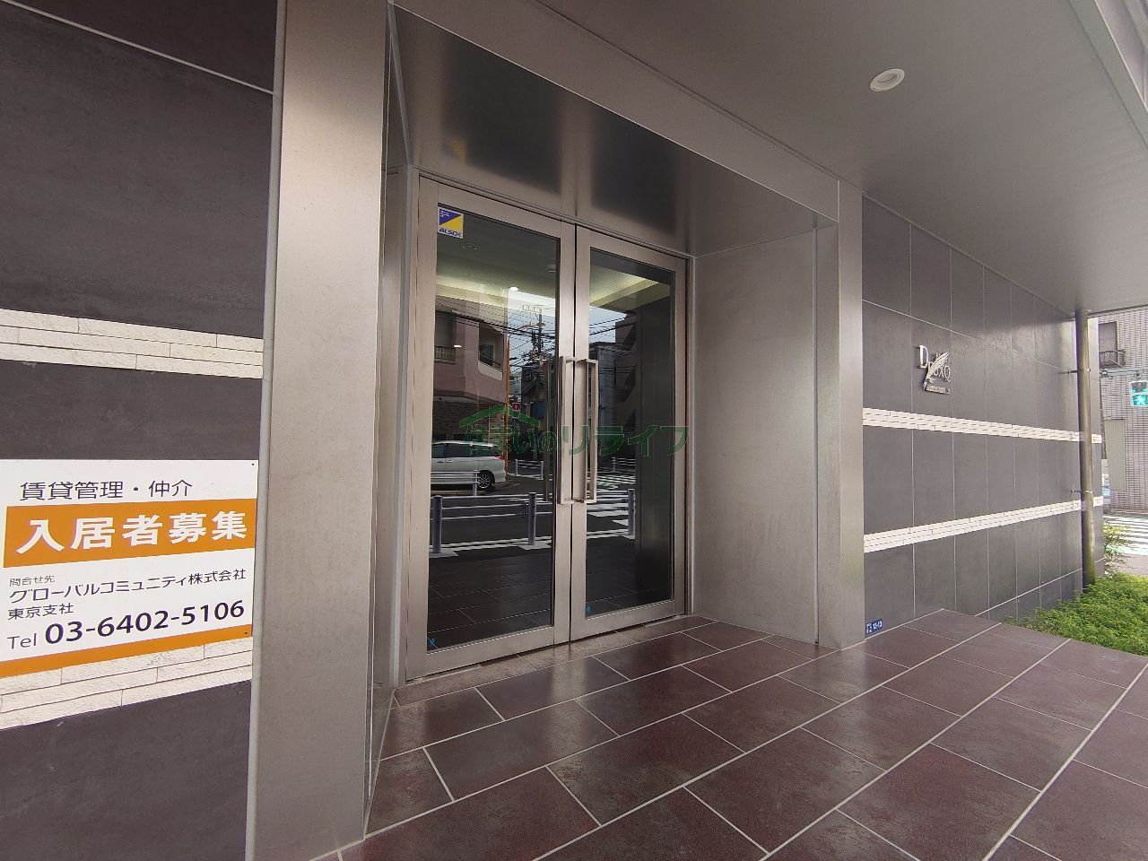 建物エントランス