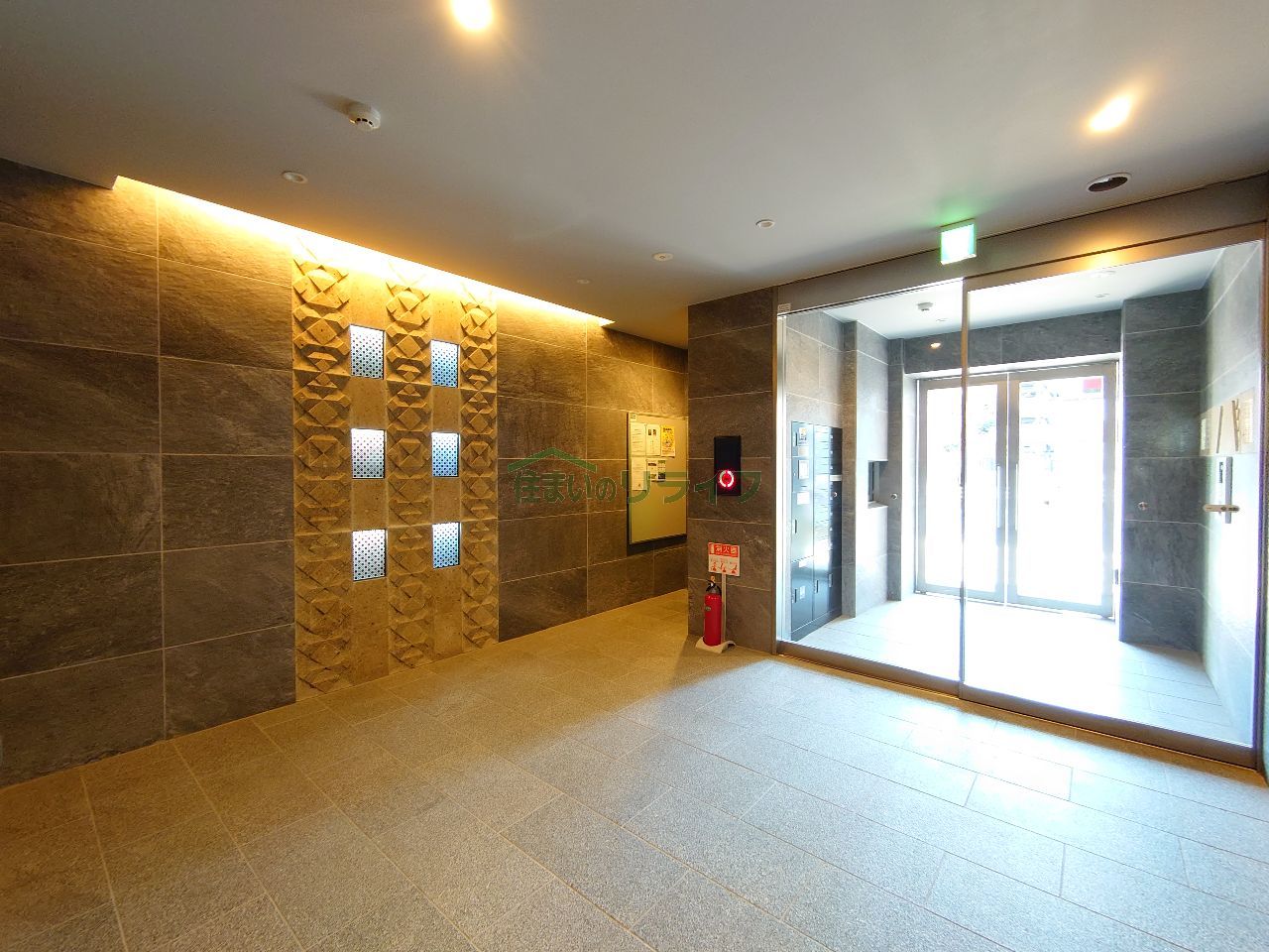 建物エントランス