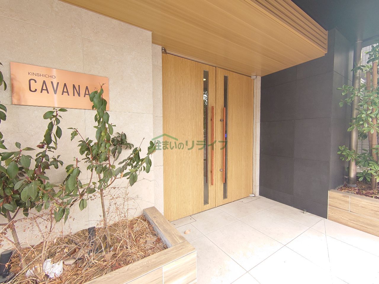 建物エントランス