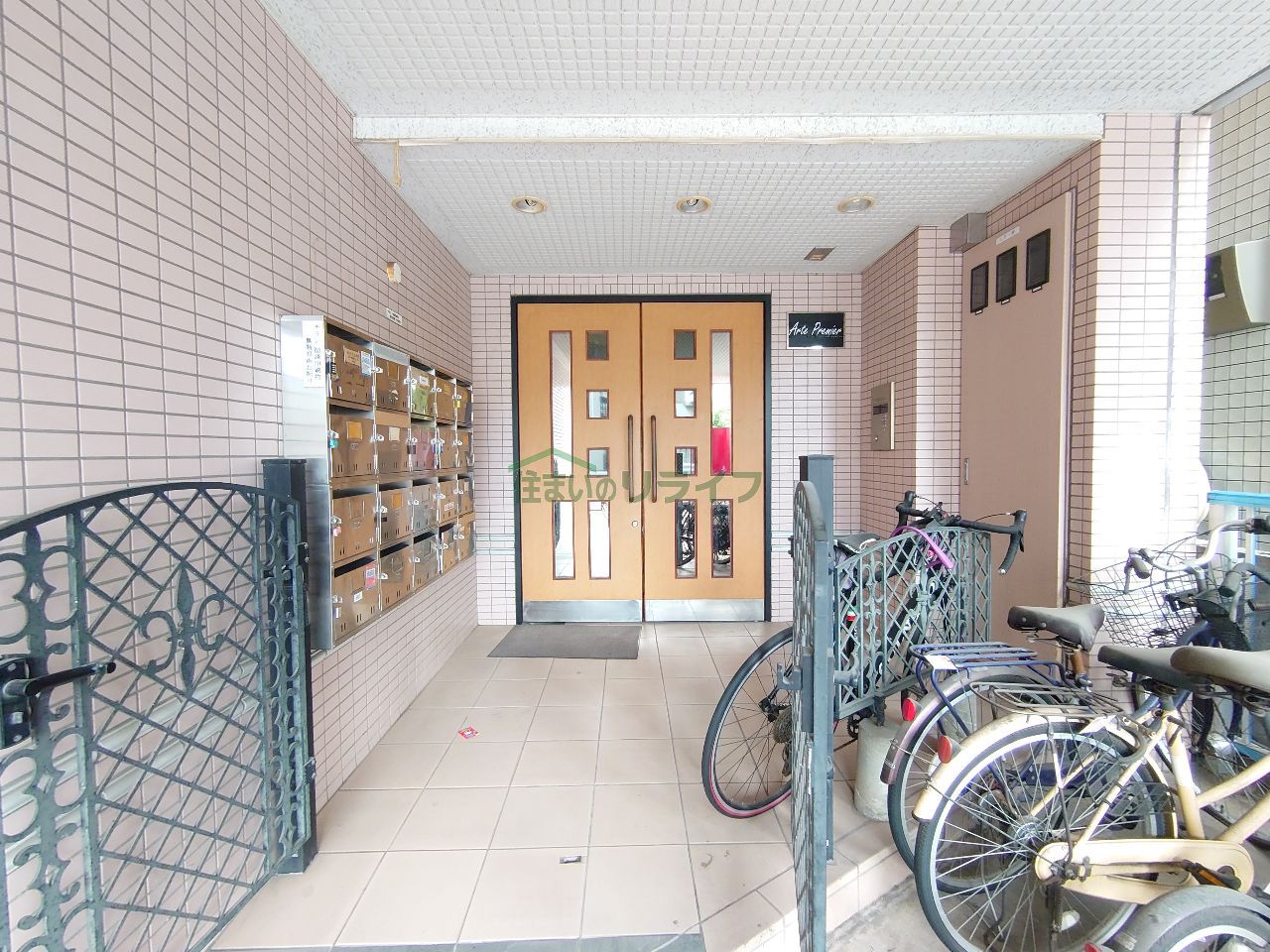 建物エントランス