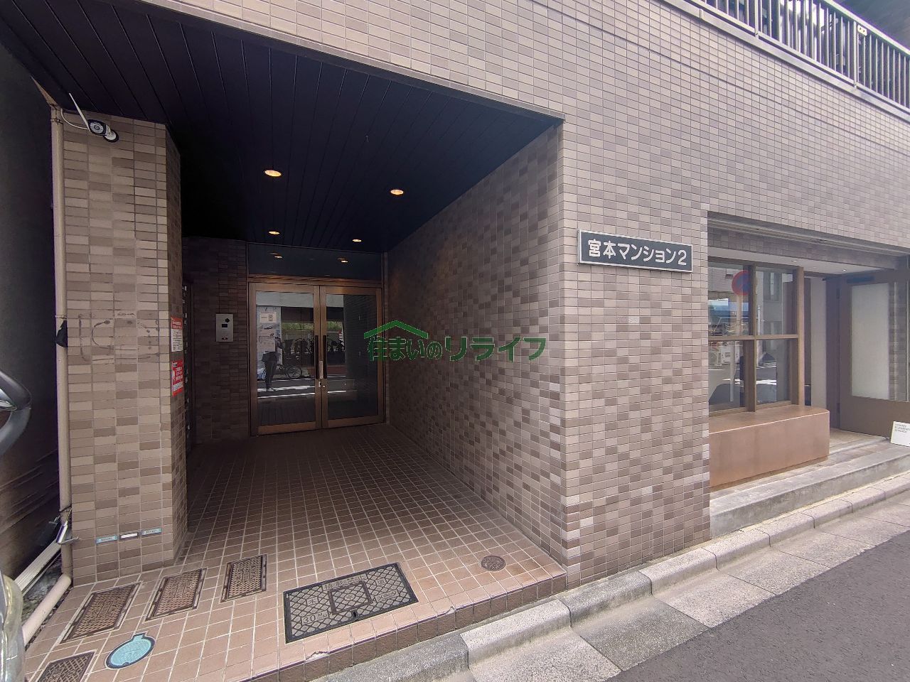 建物エントランス