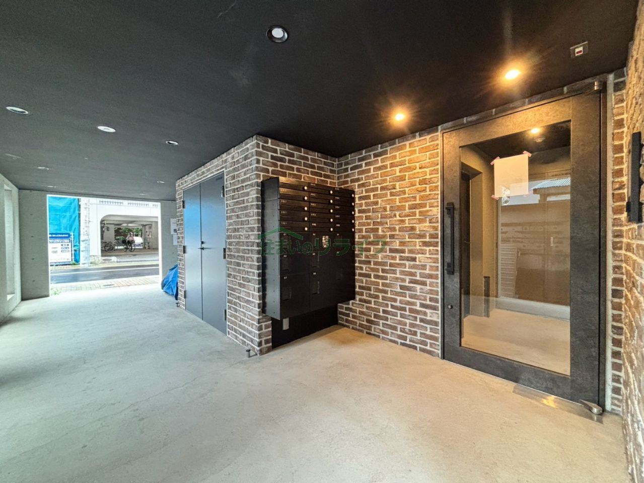 建物エントランス