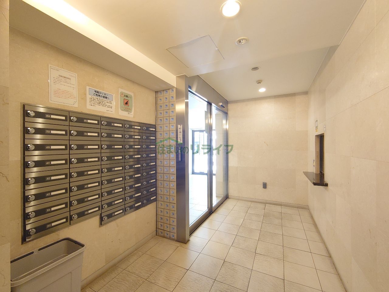 建物エントランス