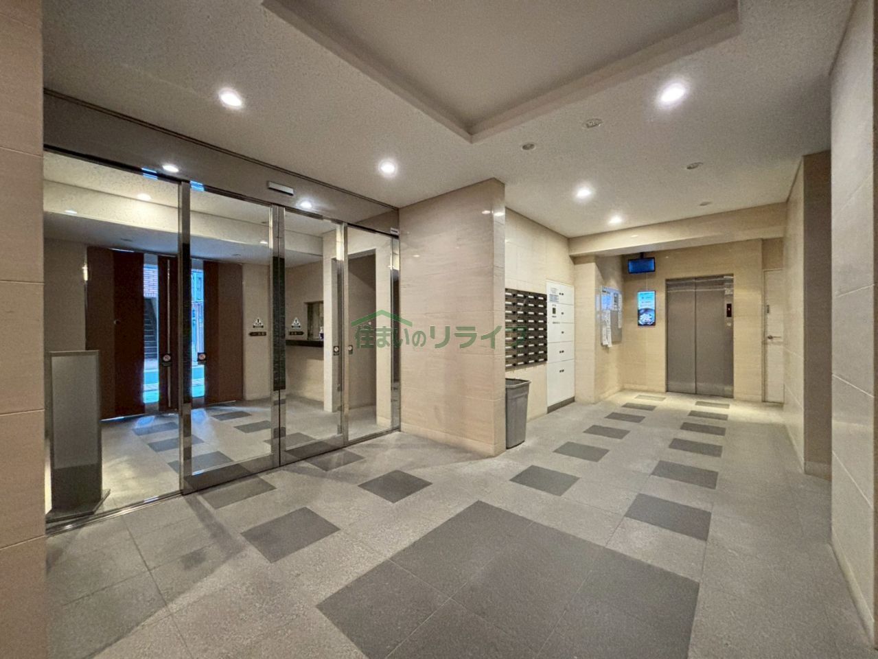 建物エントランス