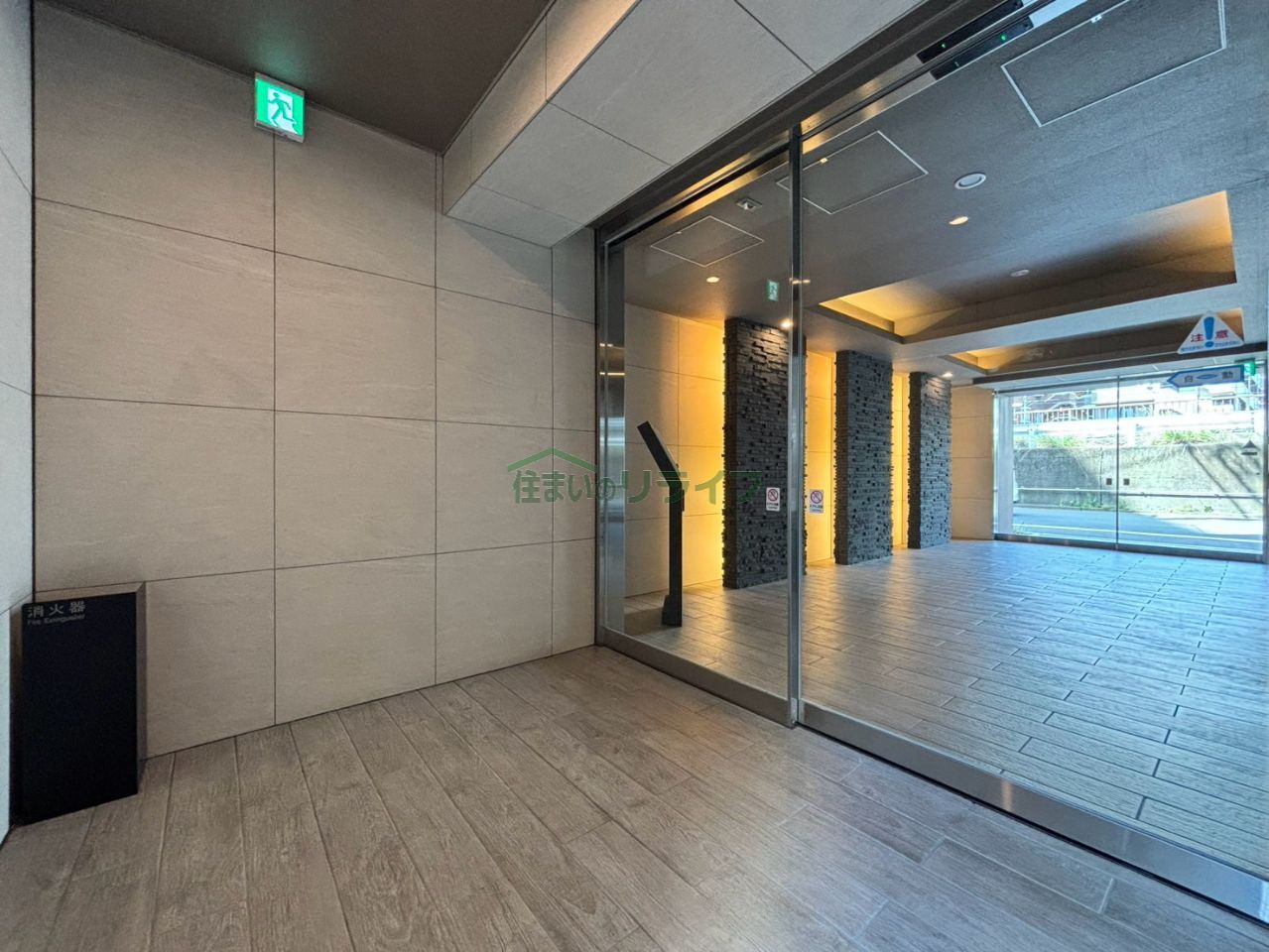 建物エントランス