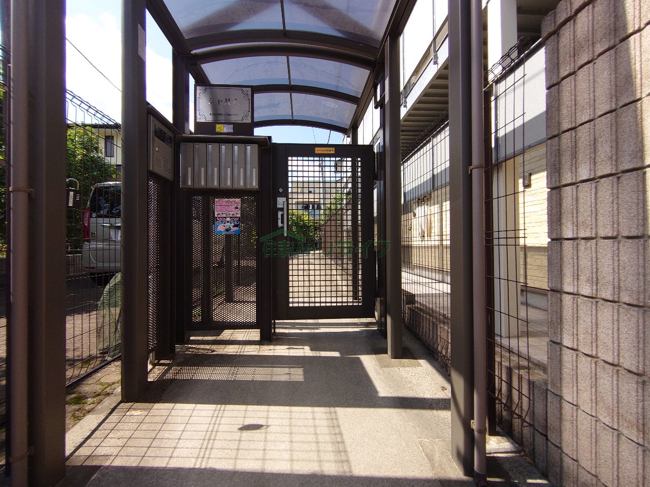 建物エントランス