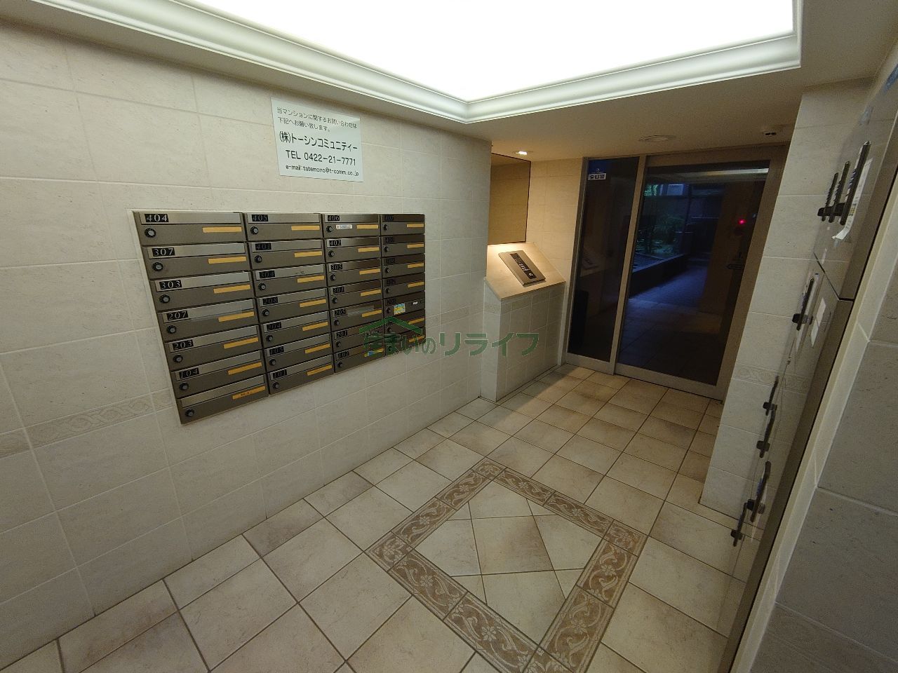 建物エントランス