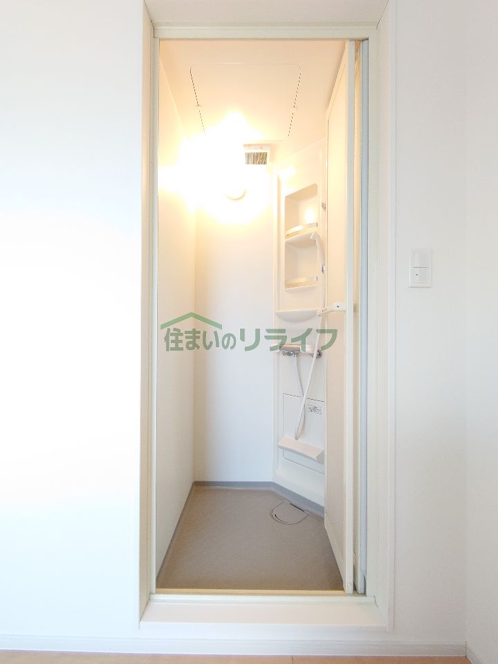 シャワールーム