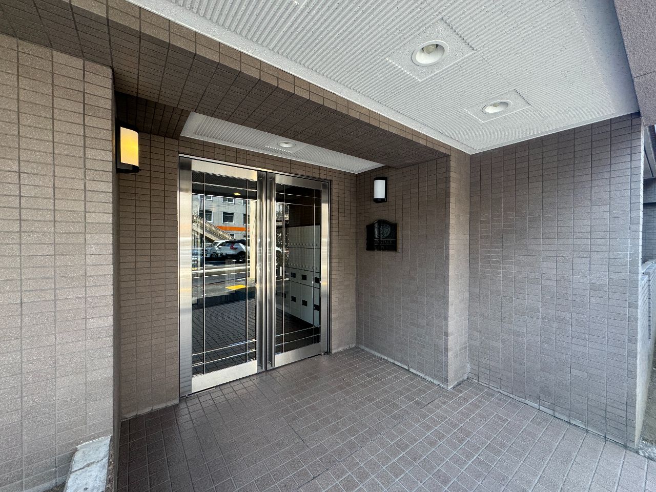 建物エントランス