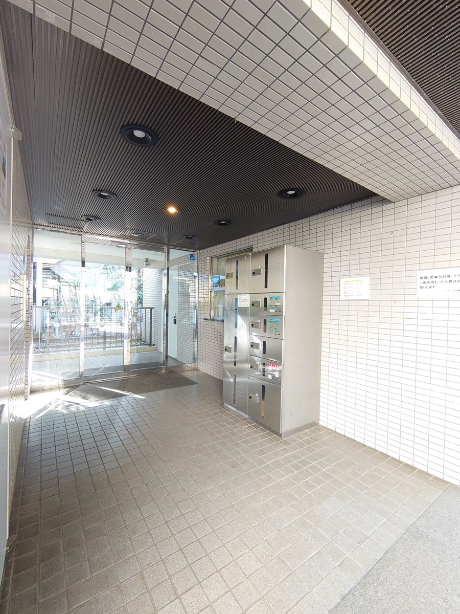 建物エントランス