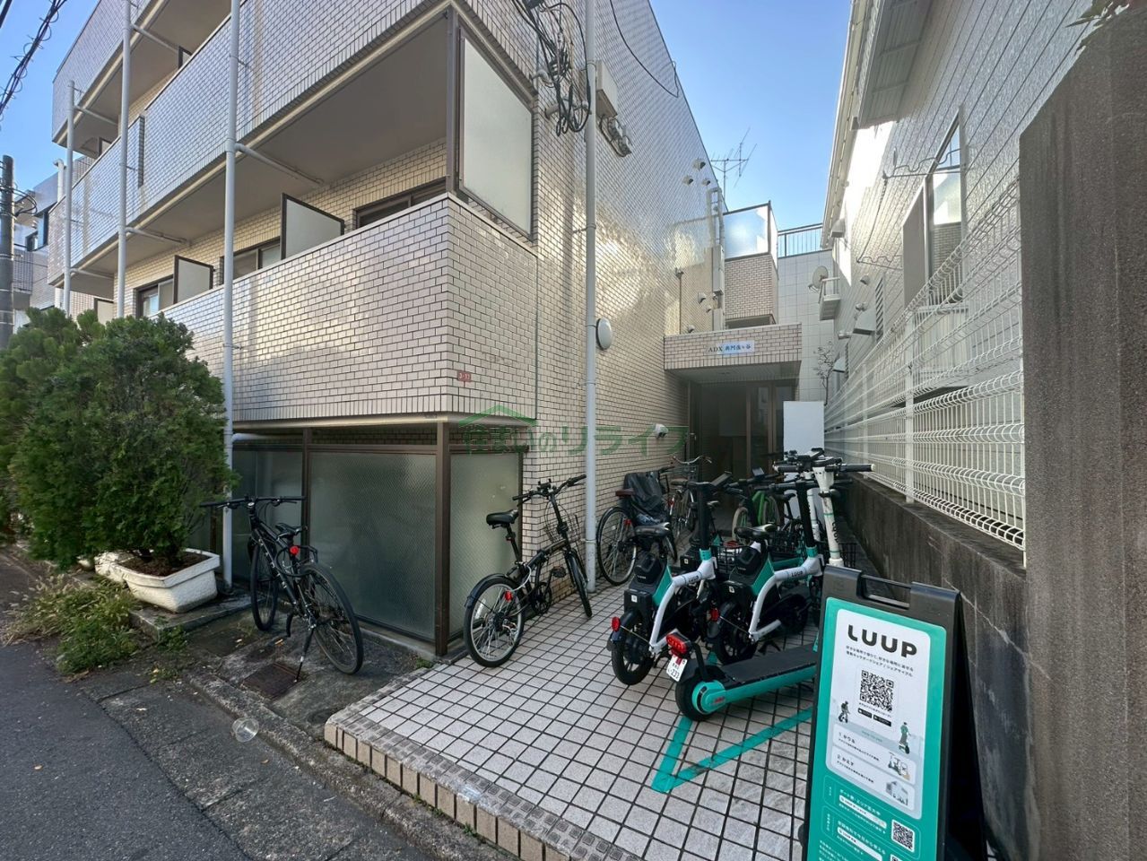 建物エントランス