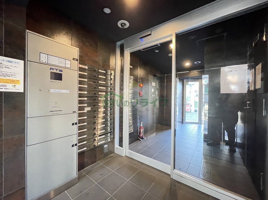 建物エントランス