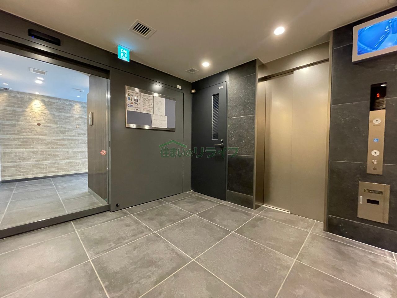 建物エントランス