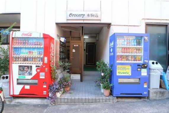 建物エントランス