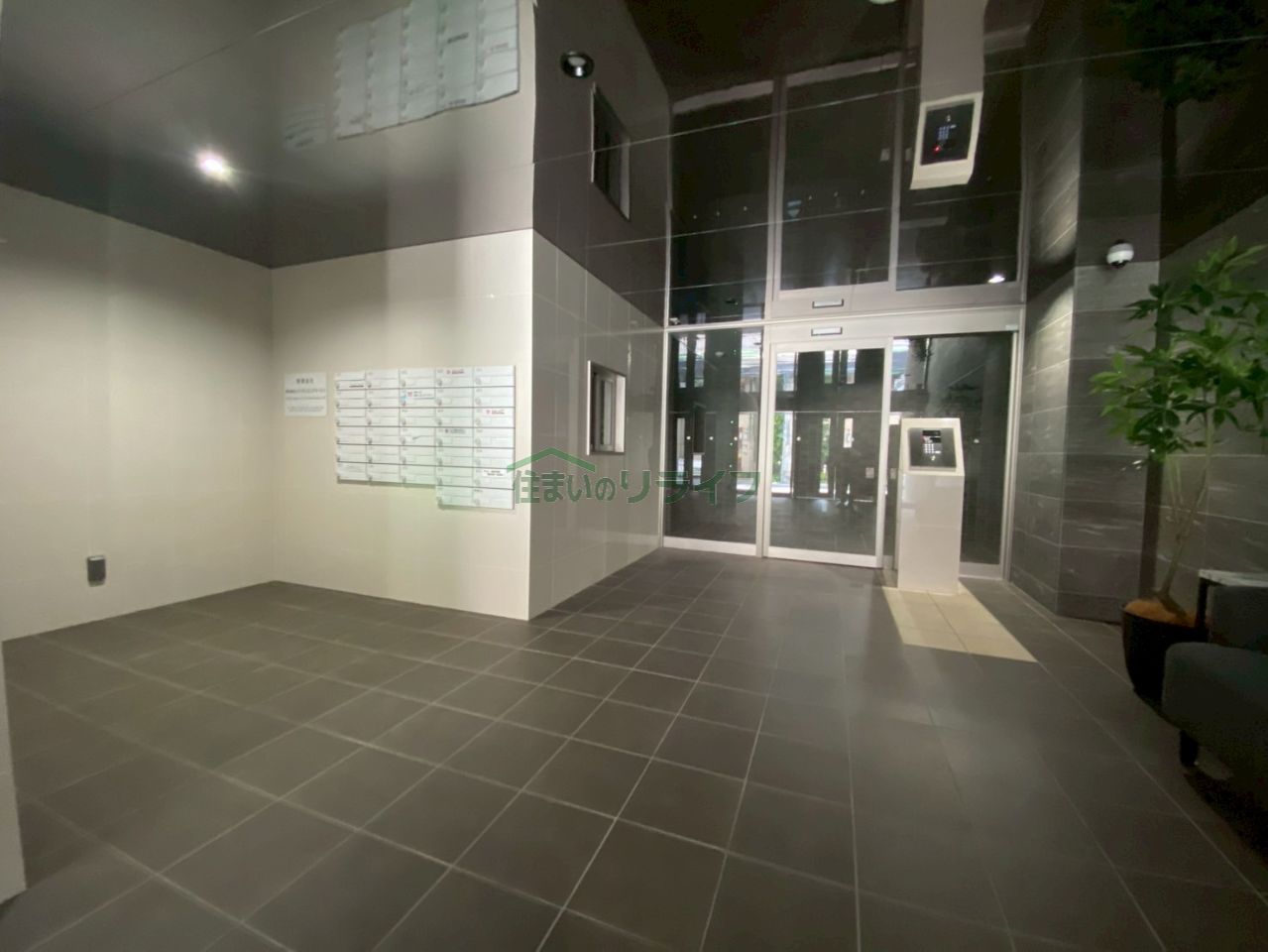 建物エントランス