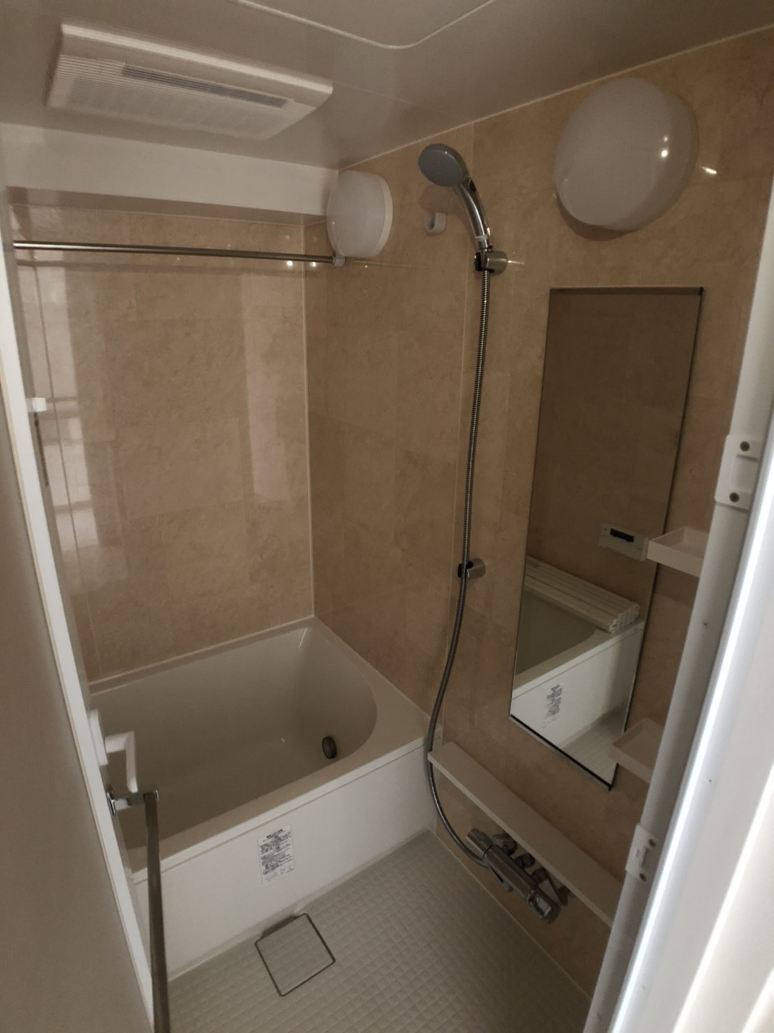 シャワールーム