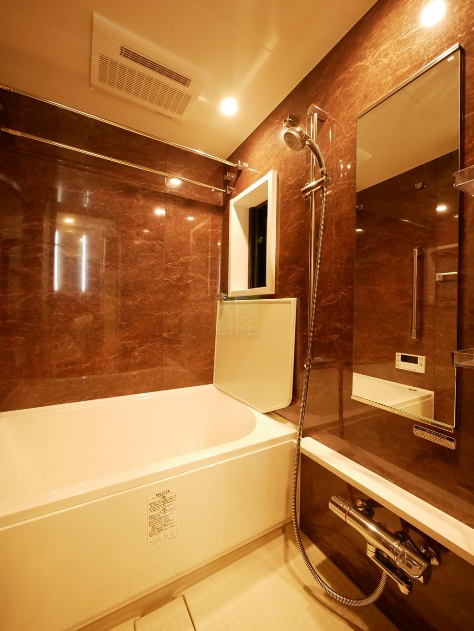 シャワールーム