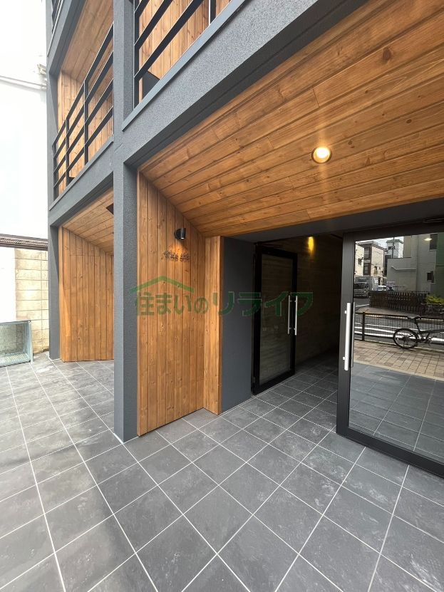 建物エントランス