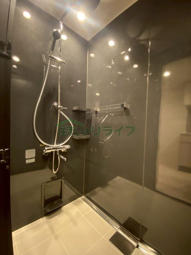 シャワールーム