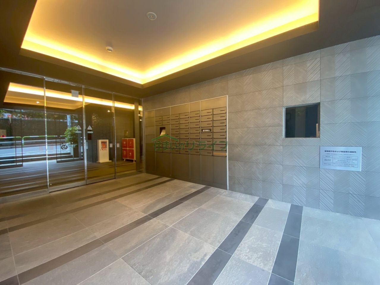 建物エントランス