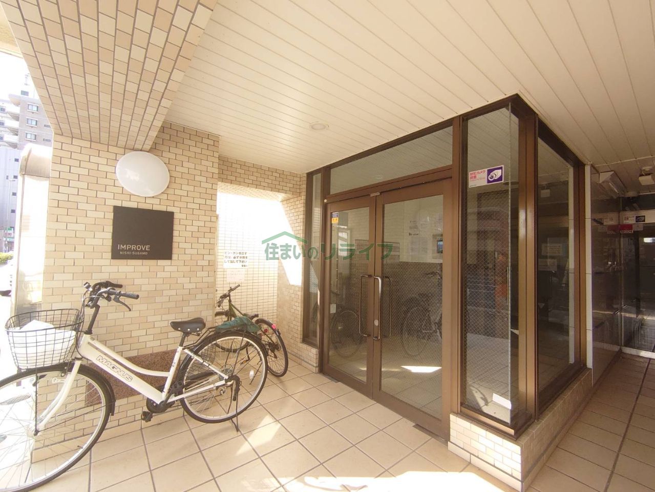 建物エントランス