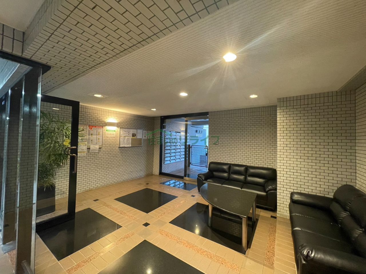 建物エントランス