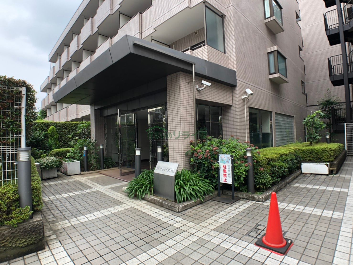 建物エントランス