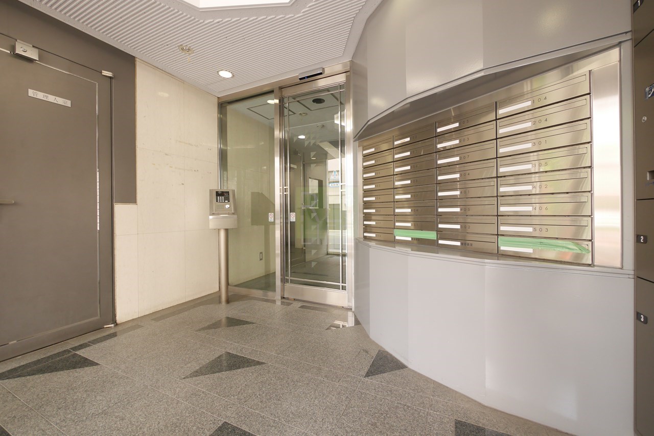 建物エントランス