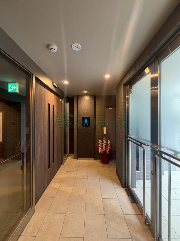 建物エントランス