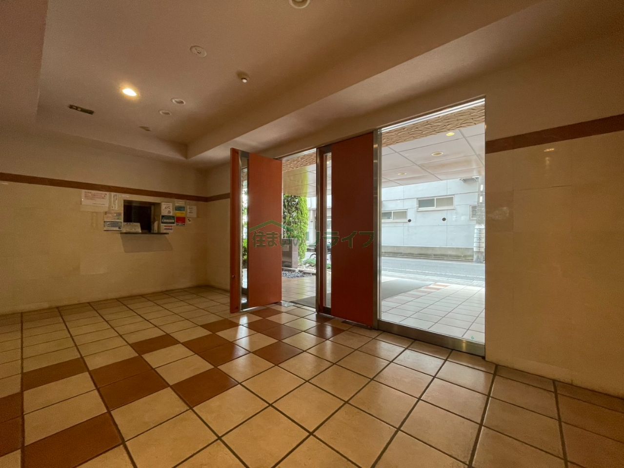 建物エントランス